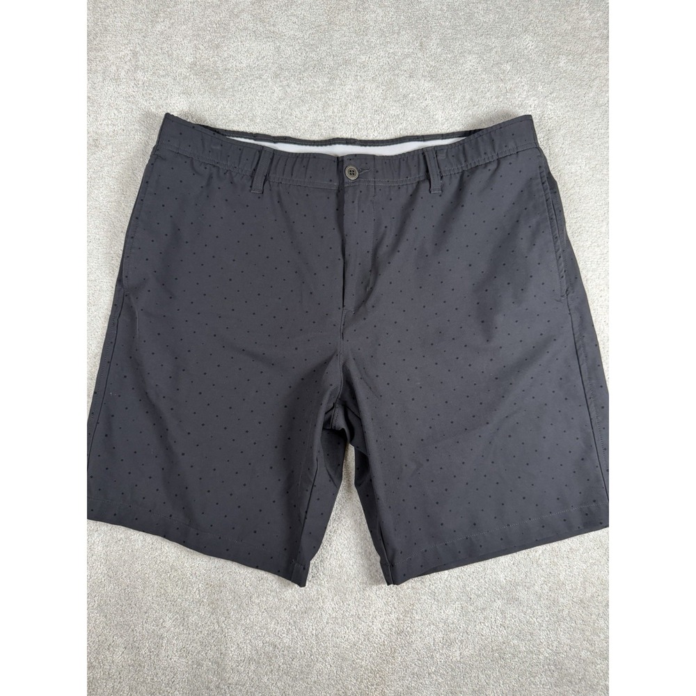 Under Armour Size 40 Black Performance Geometric All Over Print Golf Shorts Euc